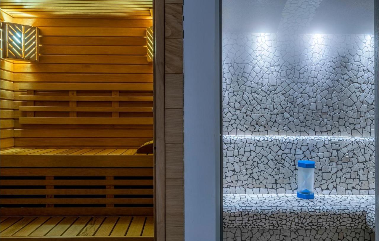 Gorgeous Home In Magliolo-Finale Ligure Luaran gambar